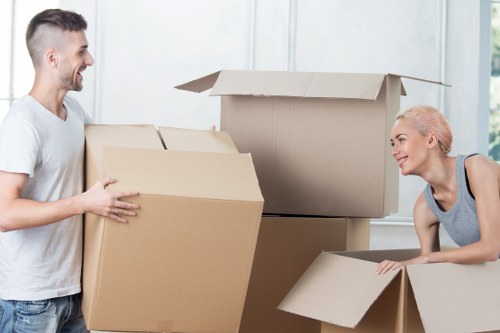 Professional support for student removals in S during a dorm or apartment move